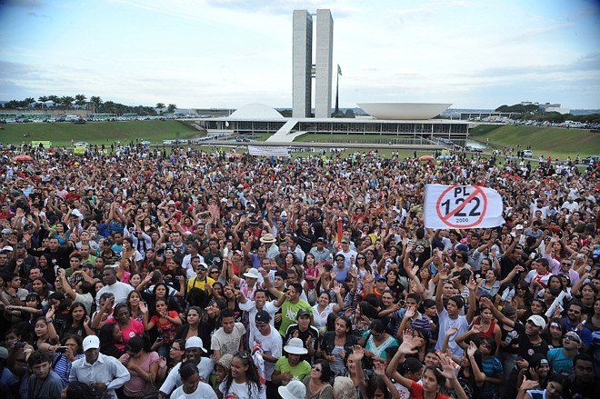 Brasília - Manifestação de grupos religiosos contra o PL 122, na Esplanada dos Ministérios |