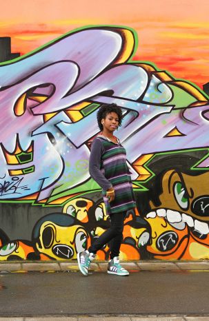 Karol Conká é uma MC que, antes de se iniciar no hip hop, pensava que seria cantora de MPB e atriz de comédia. Agora, começa a ganhar reconhecimento nacional | Antonio More/Gazeta do Povo