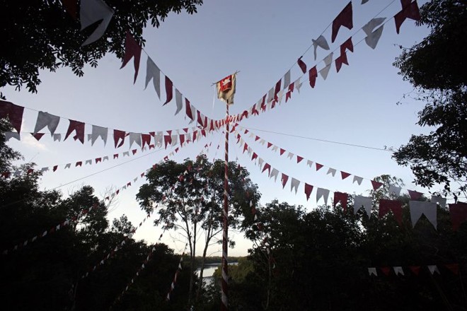 Decoração da Festa do Divino na Ilha Valadares, em Paranaguá |