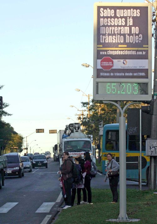 Painel lançado na terça conta as vítimas do trânsito: falta verba para campanhas | Ivonaldo Alexandre/Gazeta do Povo