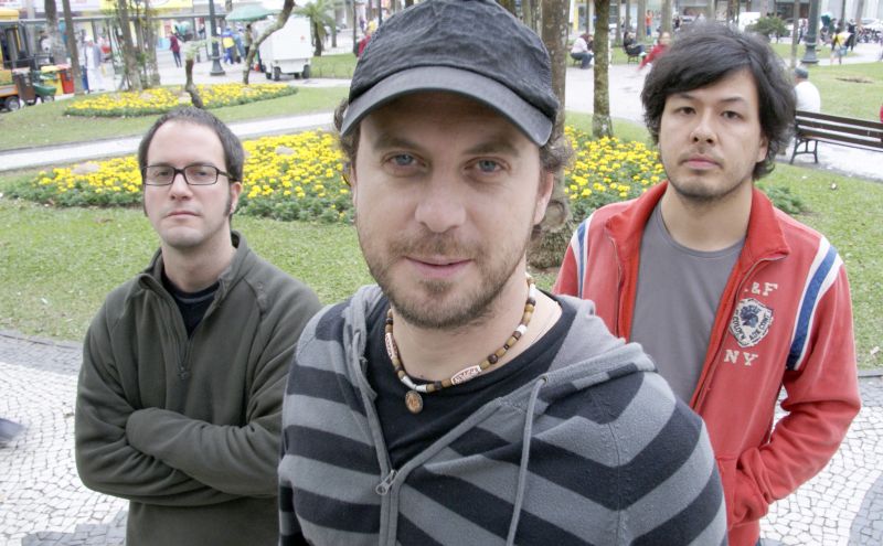 Igor Ribeiro, Marano e Allan Yokohama da banda Humanish, que acaba de lançar CD | Marco André Lima/Gazeta do Povo