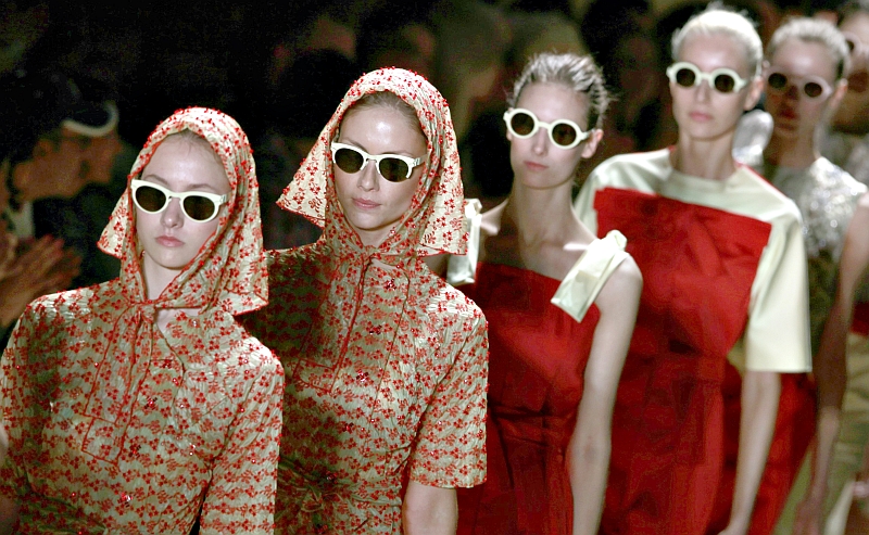 Desfile de Alexandre Herchcovitch foi marcado pelo apuro técnico dos trajes | Paulo Whitaker/Reuters