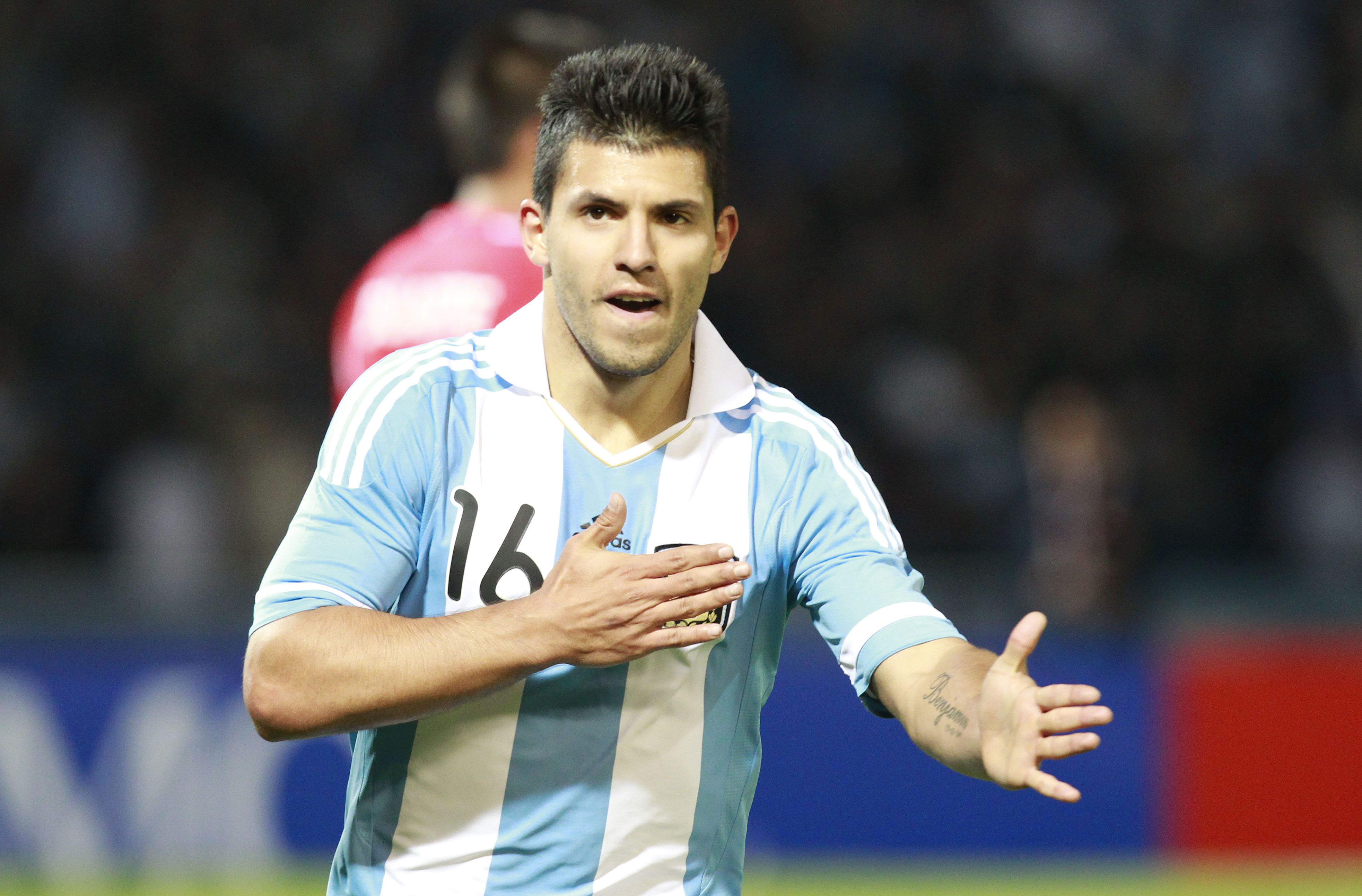 Agüero está acertando sua tranferência para o Manchester City | Hedeson Alves / Gazeta do Povo