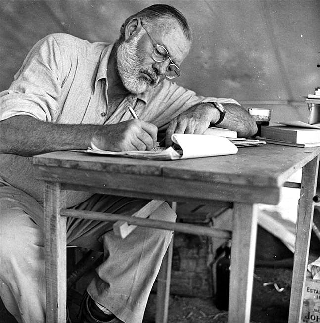 Hemingway não parou de escrever, mesmo minado por uma série de doenças: diabetes, hipertensão e arterioesclerose | Divulgação