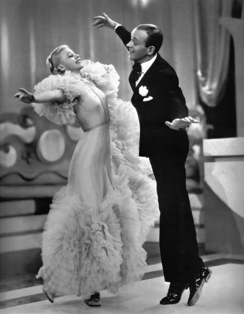 Os atores e dançarinos Ginger Rogers e Fred Astaire, em cena do musical Picolino: referência | Divulgação