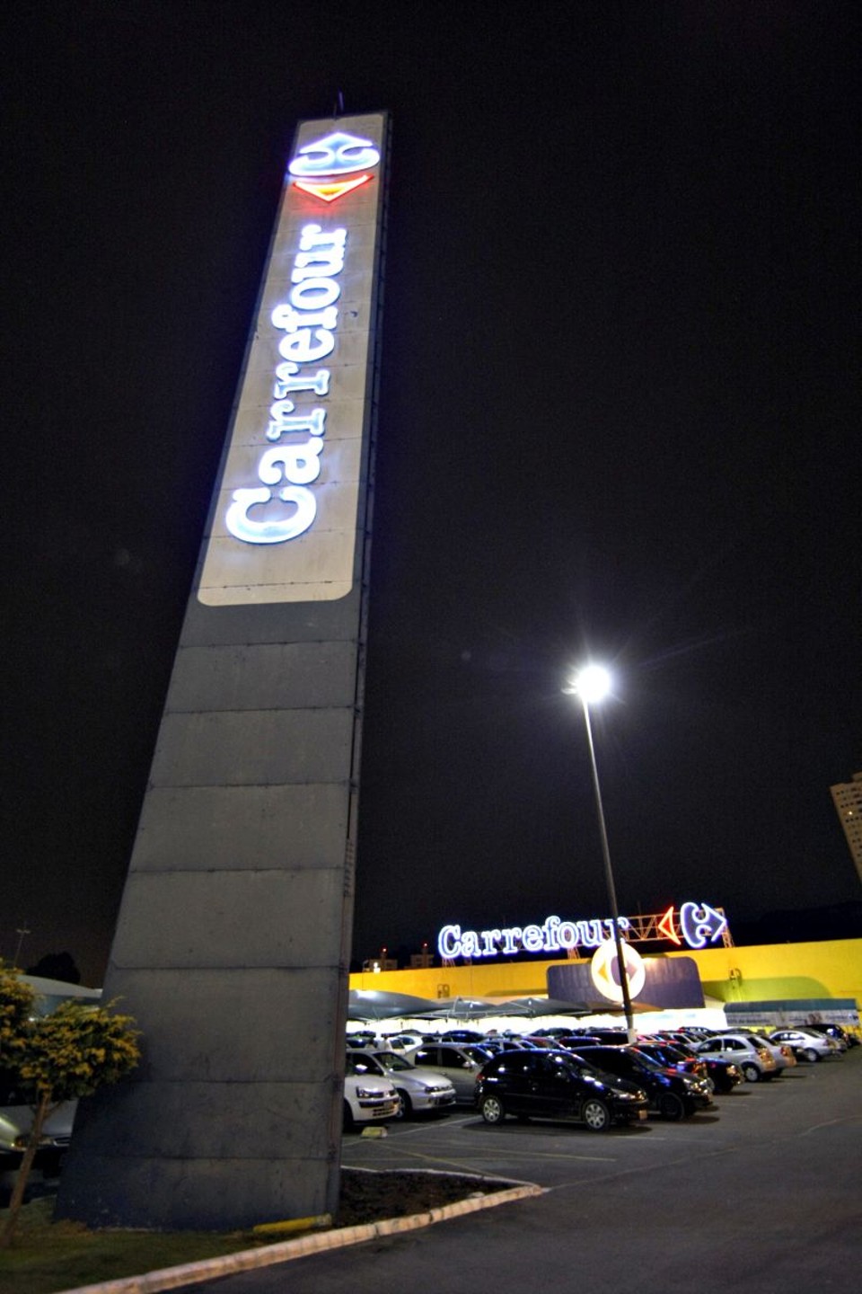 Loja do Carrefour em Curitiba: BNDES teria acreditado que negócio era consensual | Albari Rosa/ Gazeta do Povo