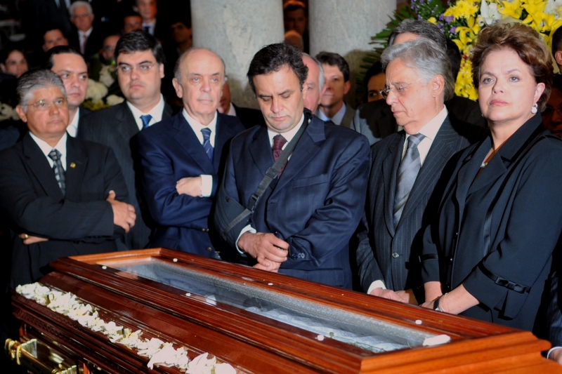 A presidenta Dilma Rousseff no velório do senador e ex-presidente Itamar Franco no Palácio da Liberdade, sede do governo mineiro | Fabio Rodrigues Pozzebom/ABr