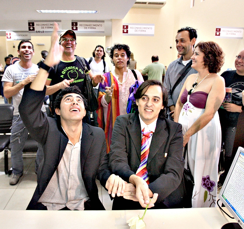 Após a decisão, Liorcino Mendes e Odílio Torres tiveram de firmar outro contrato de união estável, desta vez no Rio de Janeiro | Diomício Gomes/O Popular