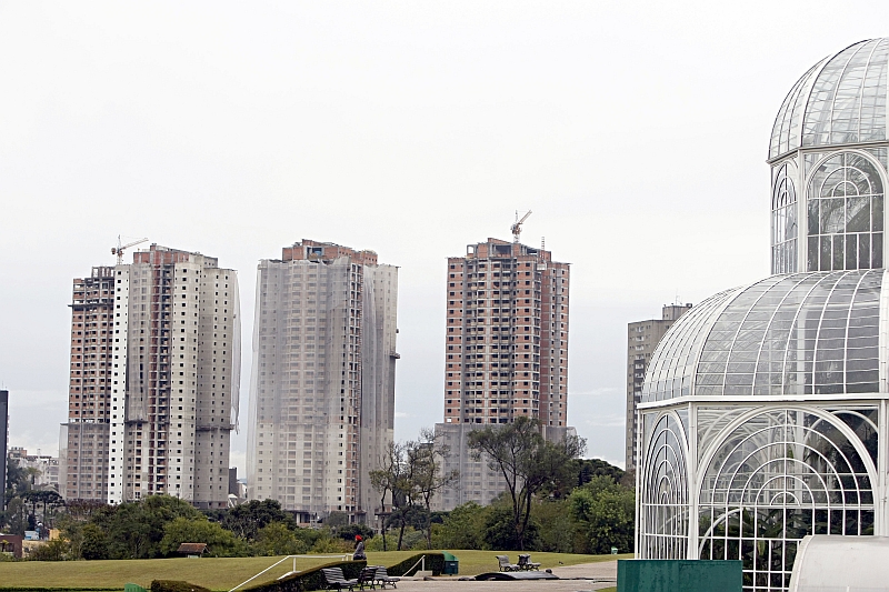 Transferência movimentou cerca de R$ 60 milhões em 2010: bom negócio para a cidade e para o setor imobiliário | Albari Rosa / Gazeta do Povo
