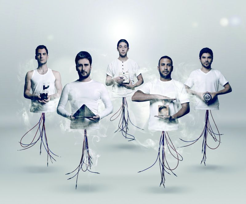 Da esquerda para a direita, Pedro Itan, Glauco Neves, Caio Parish, Dimmy, o Demolidor e Duardo Costa formam o quinteto Vendo 147 | Rafael Martins / Divulgação