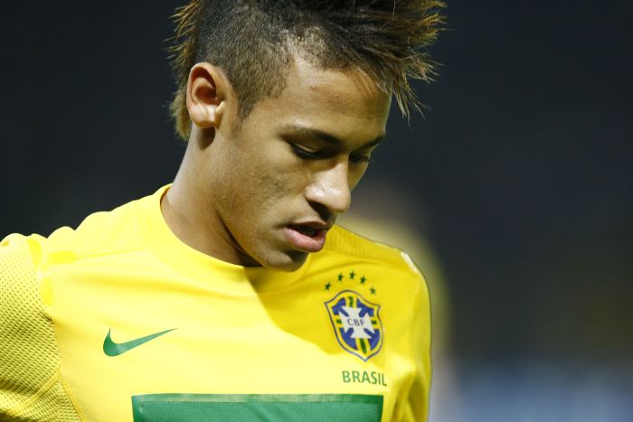 Neymar, assim como Ganso, não poderá jogar clássico contra Corinthians por causa do amistoso do Brasil com a Alemanha | Hedeson Alves / Gazeta do Povo