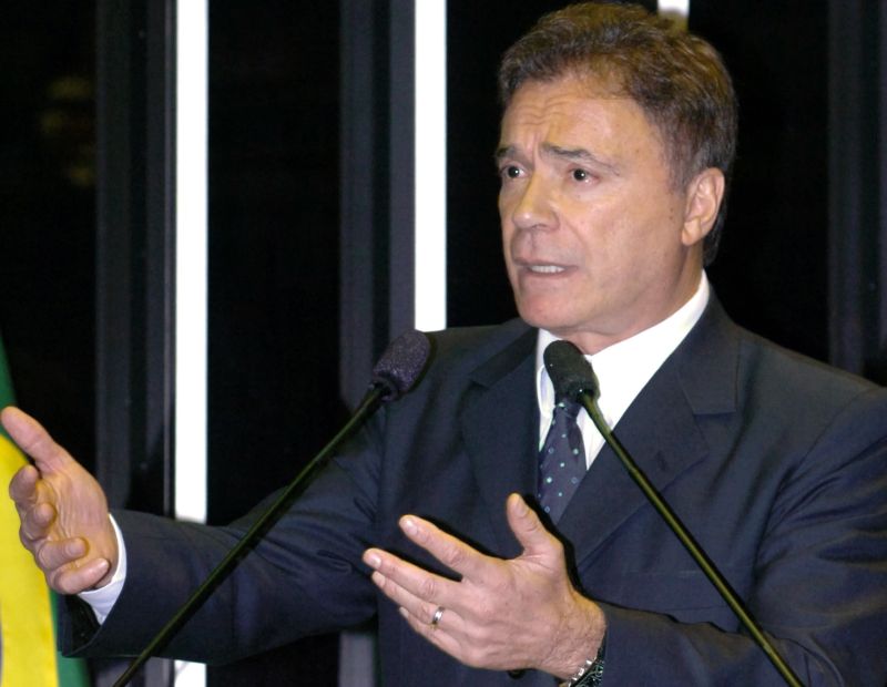 "O que existe é uma encenação de que a reforma política vai sair. Mas sem o empurrão do Executivo as propostas não vão avançar." Alvaro Dias, líder do PSDB no Senado | Jonas Pereira/Ag. Senado