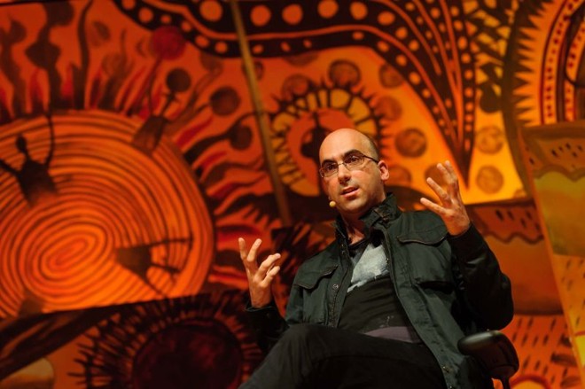 valter hugo mãe: angolano radicado em Portugal acompanha a obra de diversos escritores brasileiros | 