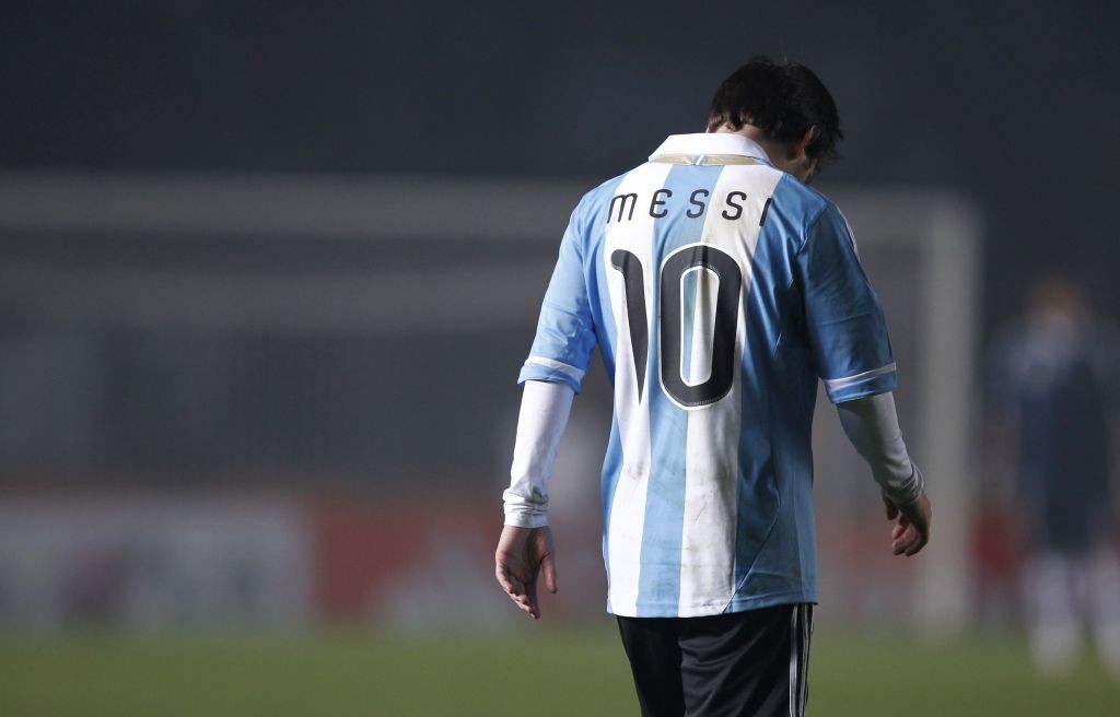 Craque que não encanta seus conterrâneos, Messi é também o Pulga