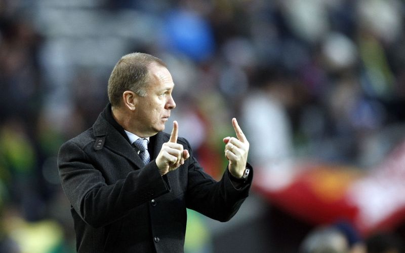 Mano Menezes fez três substituições, mas o time pouco chutou ao gol de Vega | Hedeson Alves / Gazeta do Povo - Enviado Especial