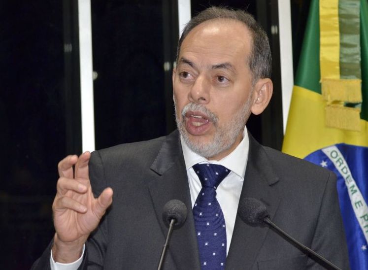Inácio Arruda: pedido para que emenda seja votada. | Agência Senado