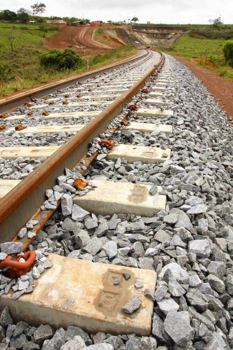 O setor de transportes precisa de R$ 410 bilhões até 2020, estima a LCA | Hugo Harada/Gazeta do Povo