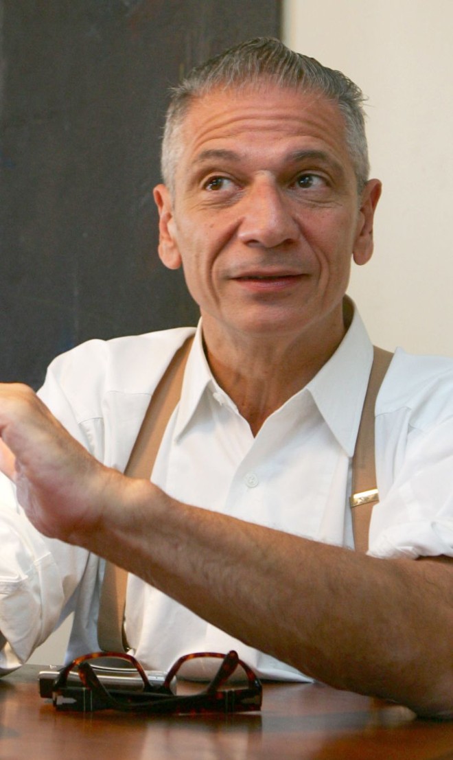 Angelo Vanhoni: justificativa para 20 das 21 faltas nas sessões | 