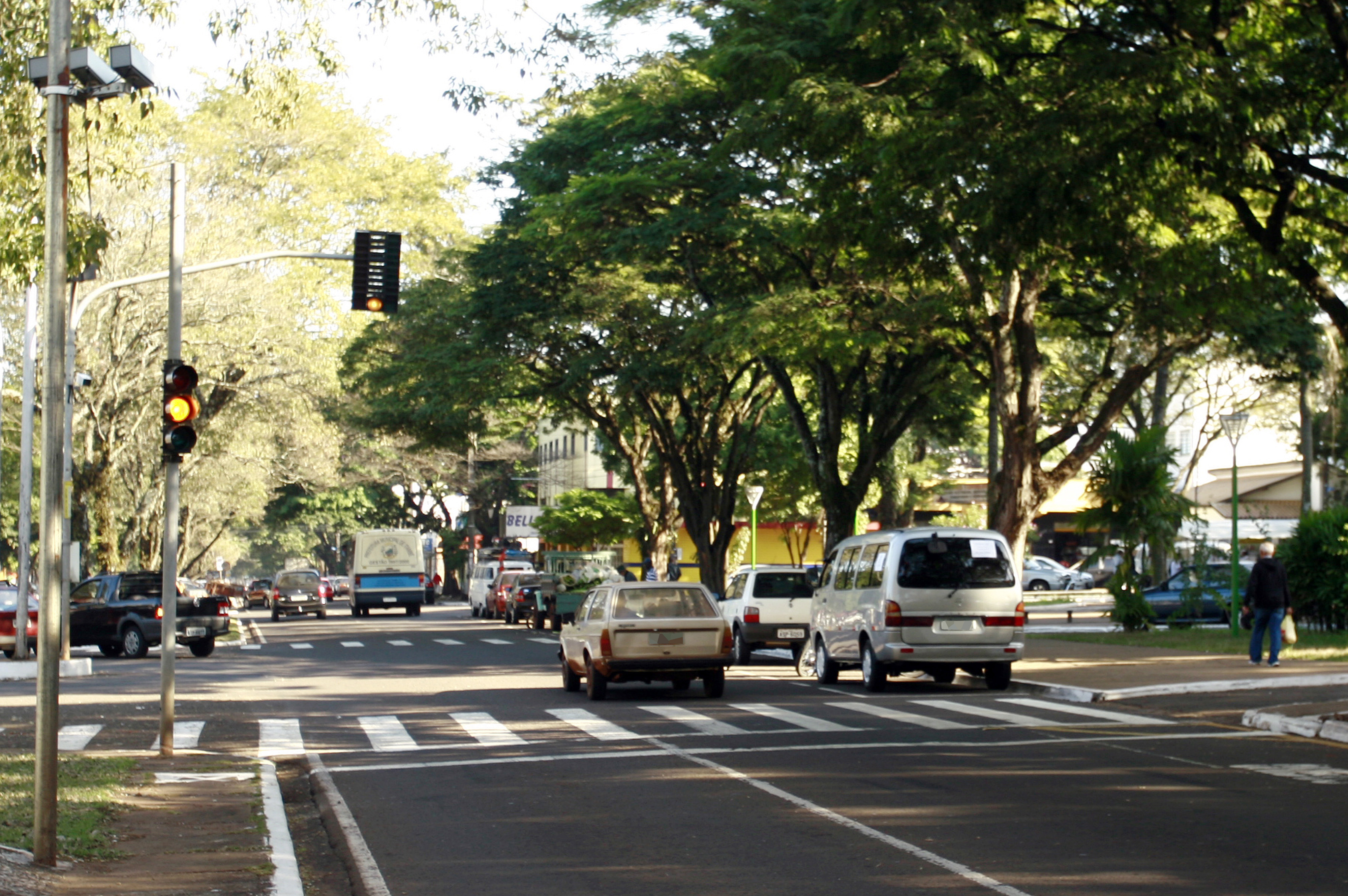 Cruzamento das avenidas Brasil e Riachuelo, em Maringá, é o mais desrespeitado pelos motoristas, segundo a Setran | Divulgação PMM