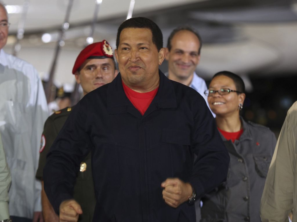 Chavez retorna à Venezuela | Reuters