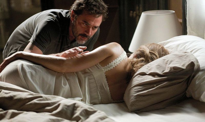 Hilary Swank e Jeffrey Dean Morgan contracenam no suspense: atores são melhor parte do longa | Divulgação