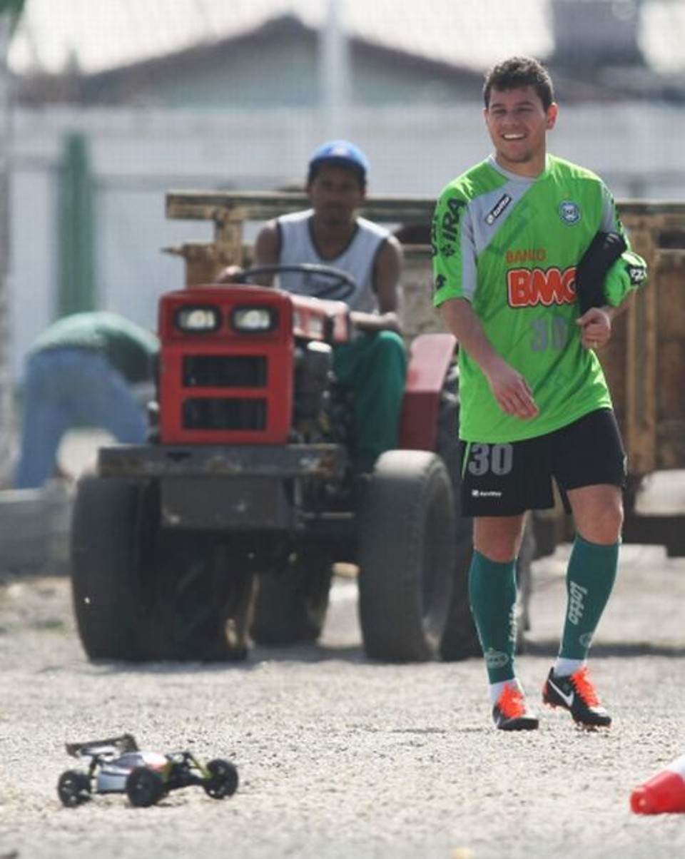 Anderson Aquino marcou o único gol de falta do Coxa na temporada | Daniel Castellano/ Gazeta do Povo