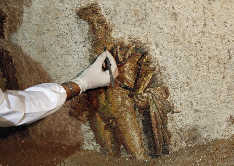 Imagem do Deus Apolo representada em mosaico da época da Roma Antiga | Tony Gentile/Reuters