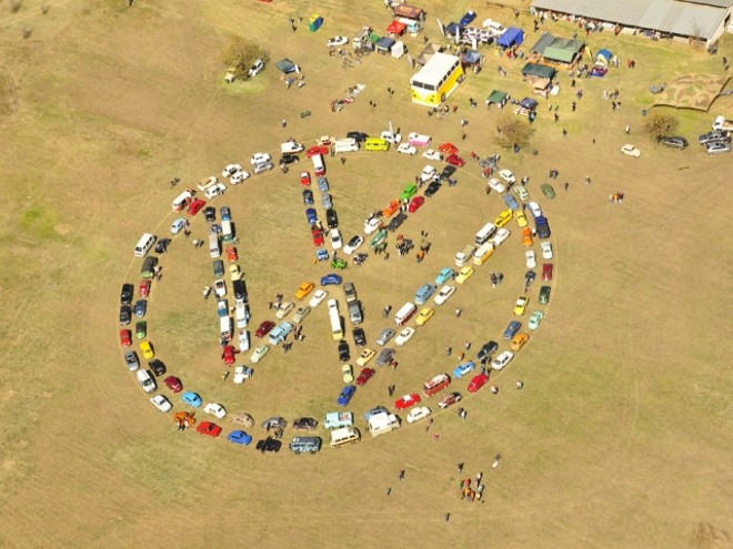 Ação realizada na África do Sul, com a organização de Pierre Eksteen, um apaixonado por modelos da Volkswagen |