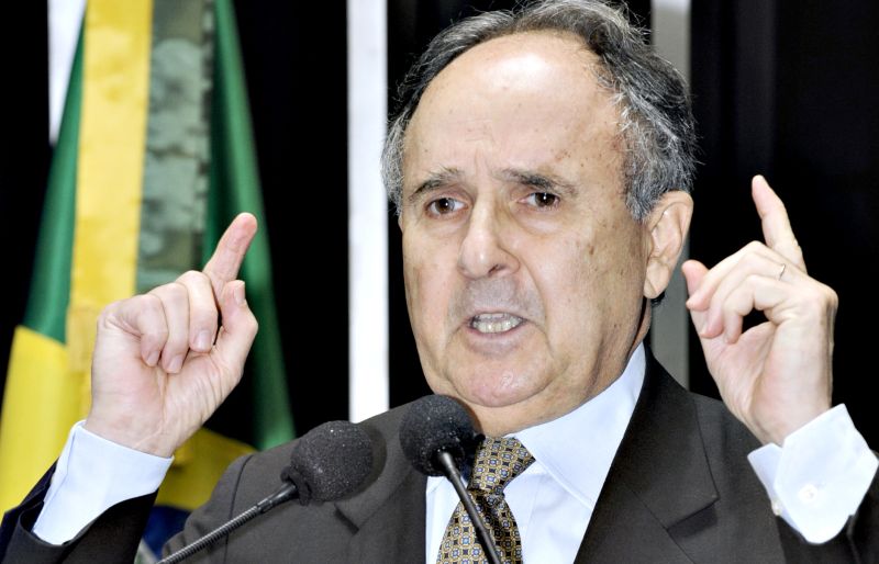 Cristovam lamentou que Dilma receba ameaças em vez de ajuda | Waldemir Barreto/Ag. Senado