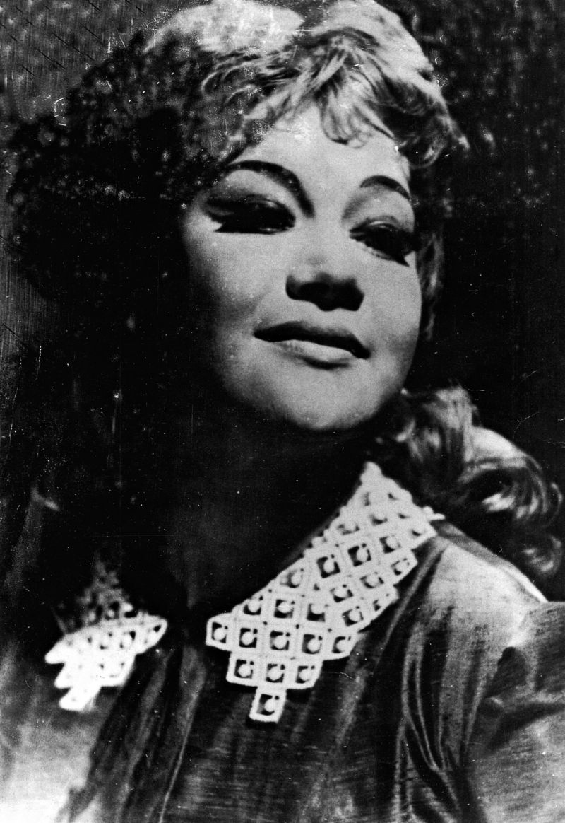 Neyde Thomas em Berlim, nos anos 1960, época em que era figura de destaque na ópera Rigoletto, de Verdi | Reprodução