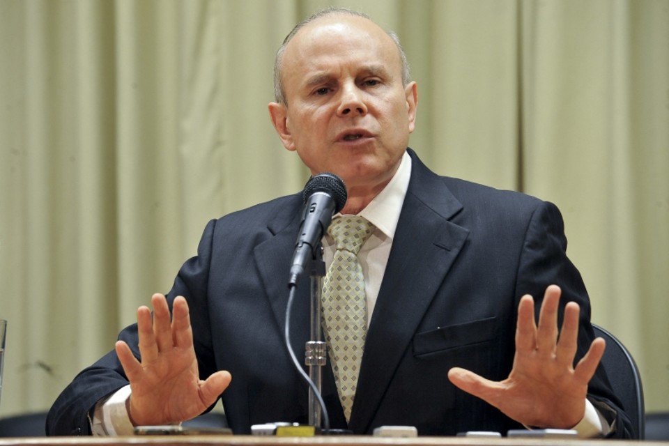 O ministro anunciou em entrevista coletiva o aumento da meta de superávit primário do Governo Central de R$ 81,8 bilhões para cerca de R$ 91 bilhões | Elza Fiuza/ABr