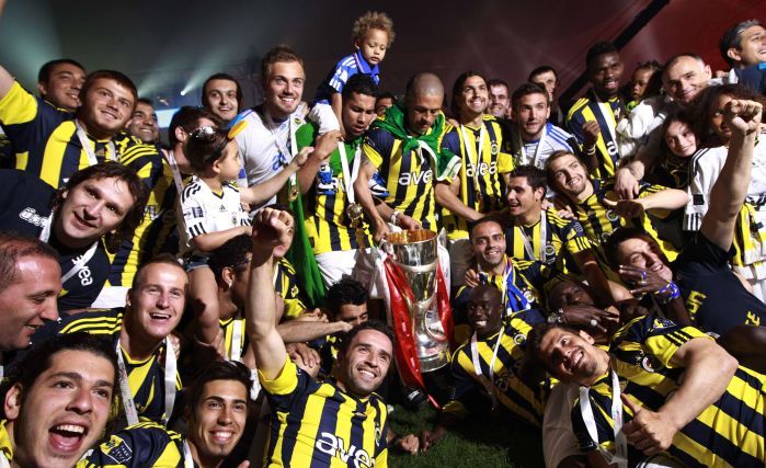 Campeão turco, Fenerbahçe é suspeito de manipular resultados na competição | Murad Sezer / Reuters