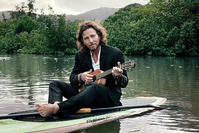 Vedder e seu cavaquinho havaiano