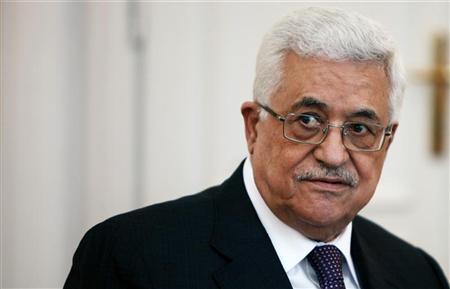 Presidente palestino, Mahmoud Abbas, durante reunião dos membros da presidência tripartite, durante visita oficial à Sarajevo, na Bósnia-Herzegovina. Abbas pediu o apoio financeiro dos países árabes para ajudar os palestinos a lidar com as "pressões e ameaças" de Israel e seus aliados que, segundo ele, eram um risco para seu plano de buscar a aprovação da ONU como Estado-membro em setembro | REUTERS/Dado Ruvic