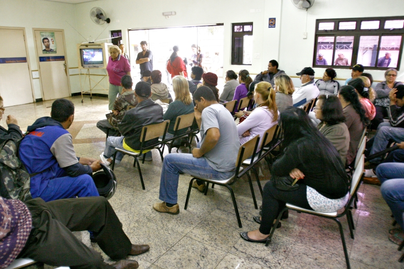 A falta de médicos nos postos de saúde de Londrina provoca superlotação no Pronto-Atendimento Municipal: contratação de cooperativa gaúcha não resolveu problema | Fotos:Gilberto Abelha/Gazeta do Povo