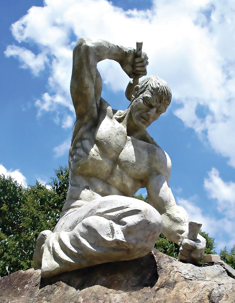 Monumento ao Canteiro, em Quatro Barras, de quatro metros de altura: grandiosidade é uma das marcas do escultor Jonas Corrêa | Jonas Corrêa/Divulgação