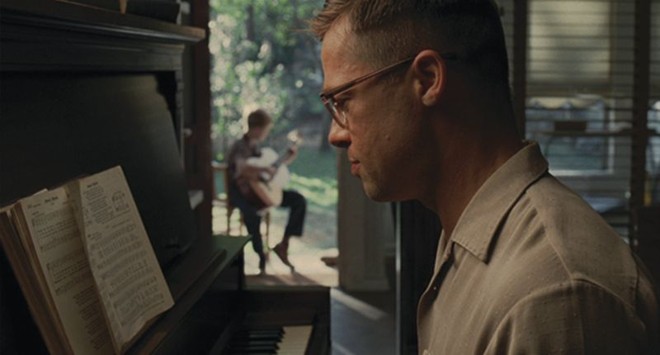 A Árvore da Vida oferece inúmeras interpretações ao combinar um drama familiar à criação do universo | 