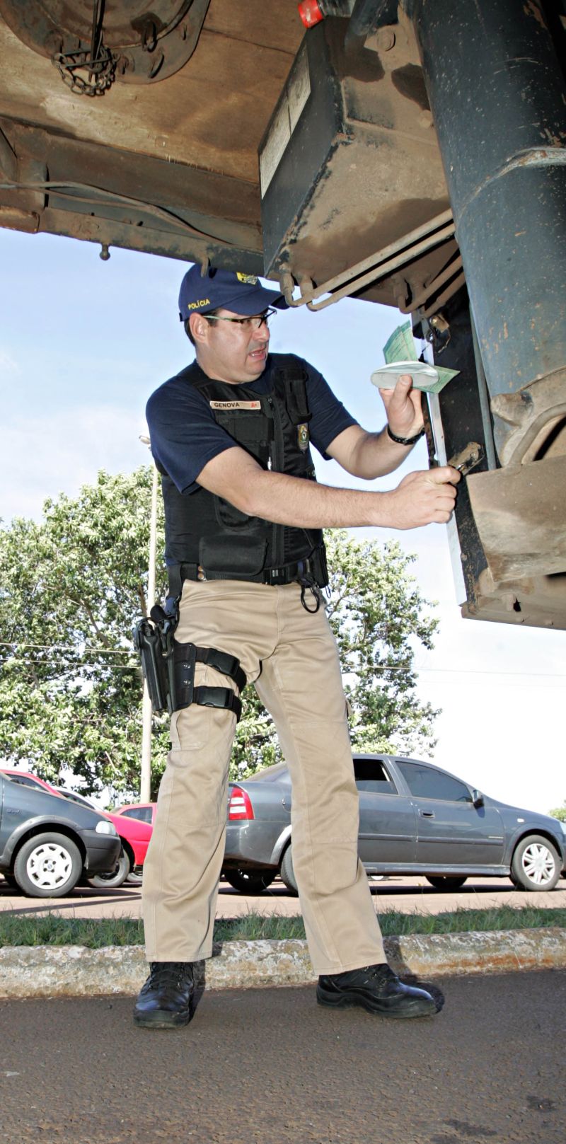 Policiais dizem que estão sobrecarregados e que a fiscalização poderia ser maior se o efetivo aumentasse | Christian Rizzi/Gazeta do Povo