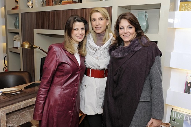 As designers Carla Armstrong (à esq.), Liliane Barreiros e Rosangela Pauli, que assinaram o ambiente 