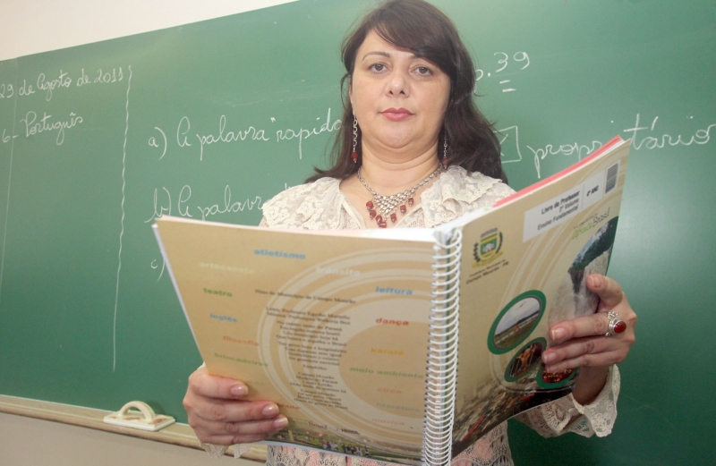 Rita de Cássia Cartelli de Oliveira, secretária de Educação de Campo Mourão, município que adota um sistema particular | Dirceu Portugal/Gazeta do Povo