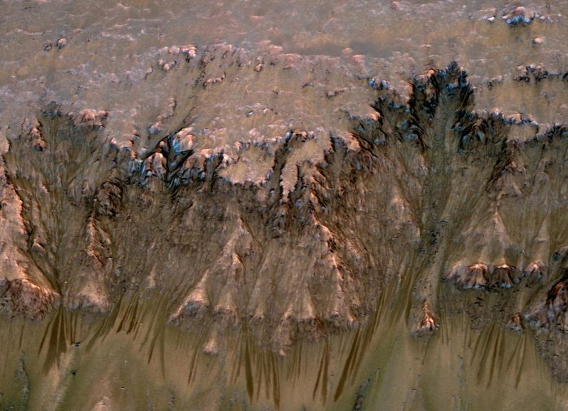 Primeiras pistas de água em marte | Reuters