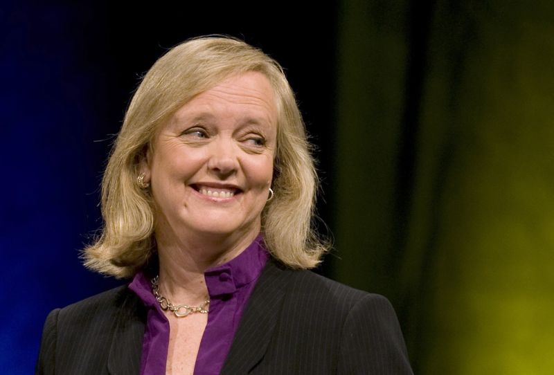 A candidata republicana Meg Whitman sorri no primeiro dos três debates para governador da Califórnia em setembro de 2010 | Reuters