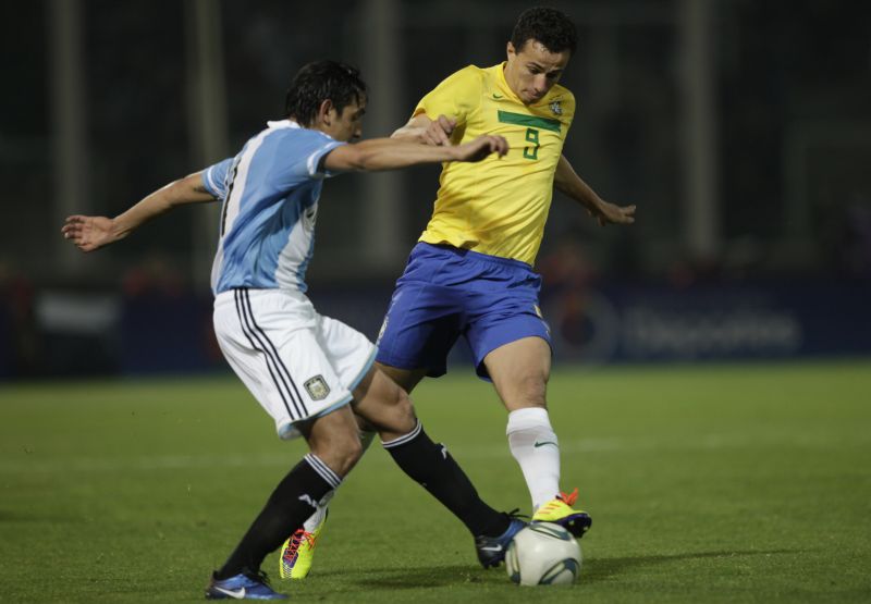 Leandro Damião criou as principais chances do Brasil no duelo com a Argentina | Mowa Press