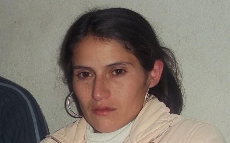 Alessandra Prestes de Faria, 25 anos, saiu de casa na noite de 13 de setembro, em Itaperuçu, e não foi mais vista | Divulgação / arquivo da família