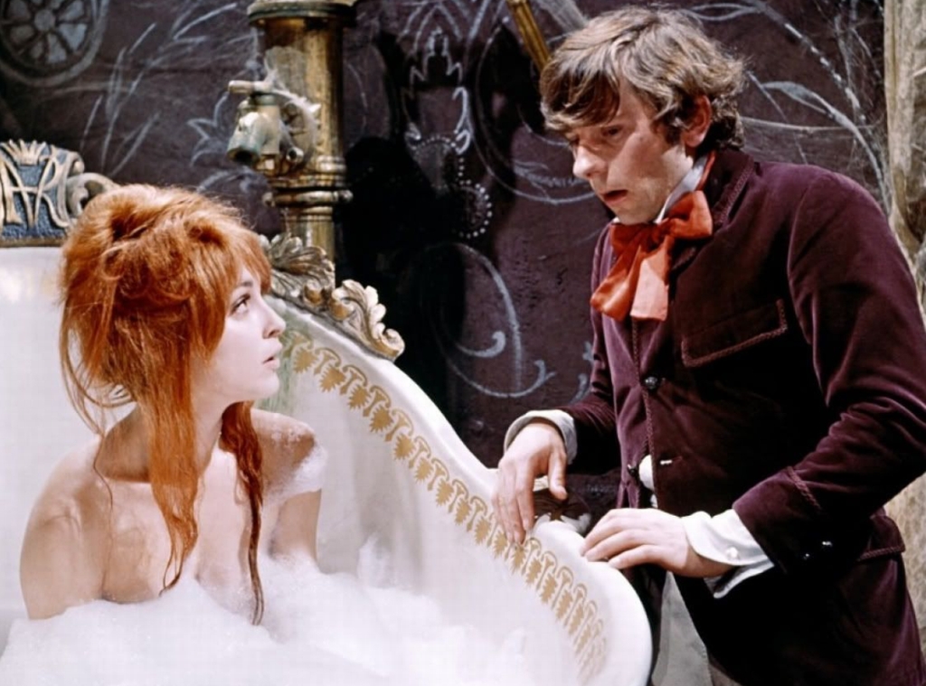 Sharon Tate e Polanski, em cena de A Dança dos Vampiros: atriz era esposa do diretor quando foi assassinada em 1969 | Divulgação