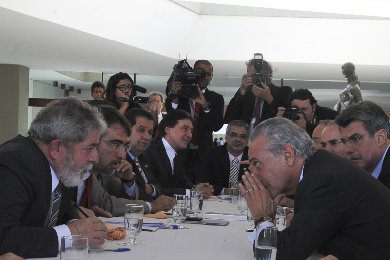 Lula com Michel Temer e aliados de 5 partidos: defesa do financiamento público de campanhas | Anônio Cruz/ABr