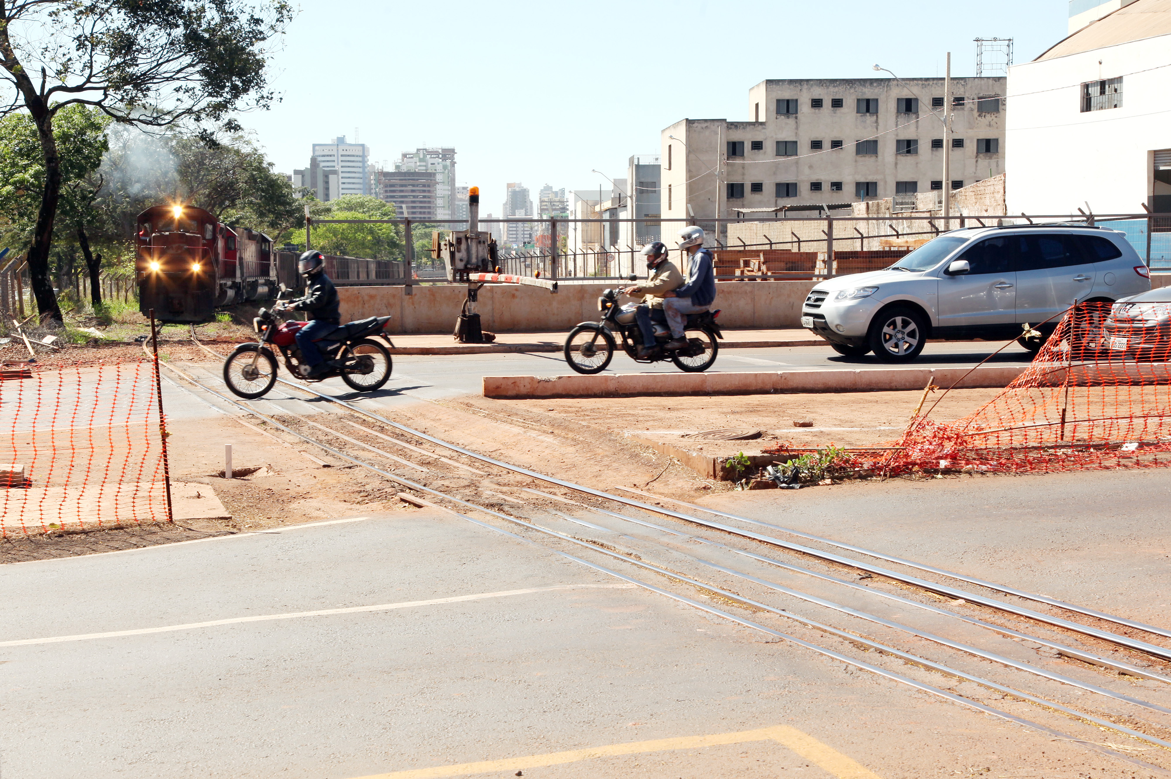 A interrupção temporária será feita para a criação de um desvio entre as duas pistas da avenida | Divulgação - PMM