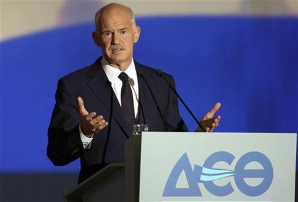 O premiê grego, George Papandreou, fala na Feira Internacional de Comério em Tessalônica, no norte da Grécia | REUTERS/Motion team/Fani Tripsani