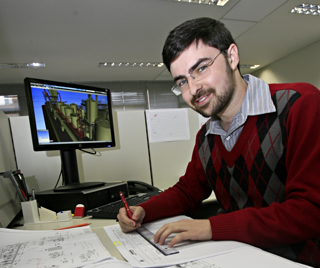 A tutoria ajudou Rafael Collar Gonçalves a otimizar o rendimento no trabalho e a melhorar algumas qualidades pessoais | Priscila Forone/Gazeta do Povo