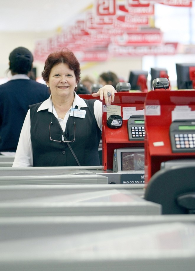 Há sete anos, Maria Aparecida Chaves, 66 anos, começou a trabalhar no varejo | 